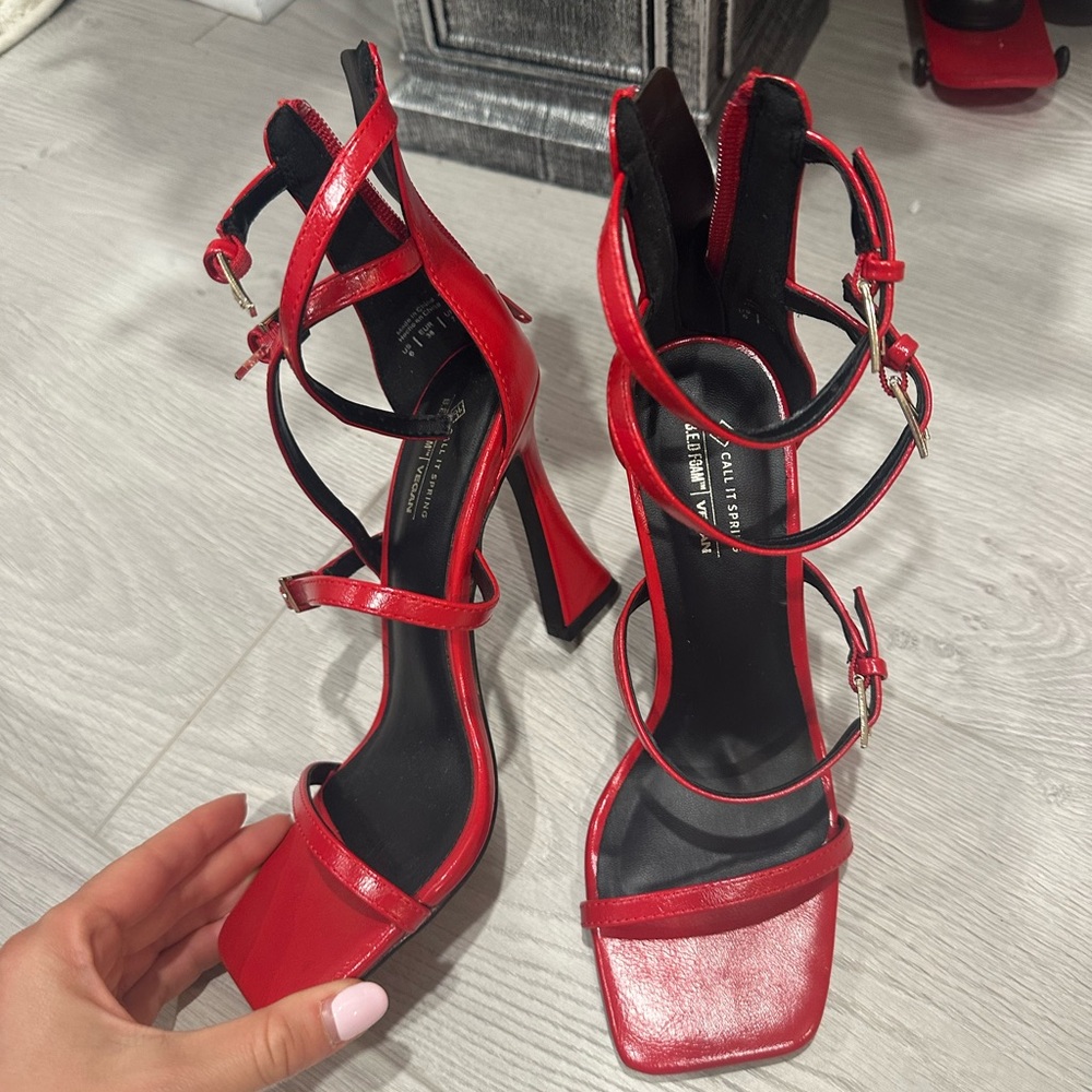 Zara Red Stiletto Heels Elegant Design